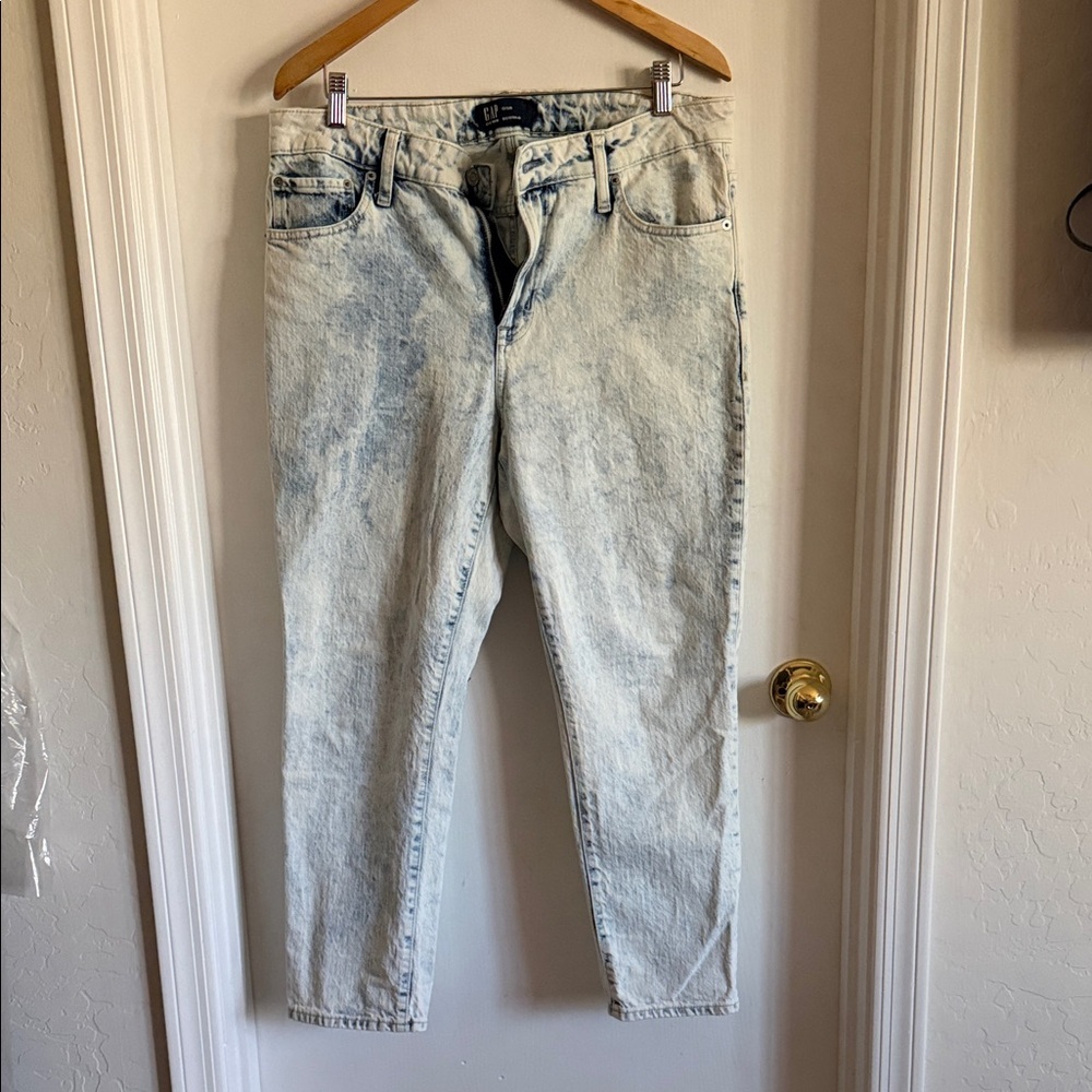 Light Acid Wash Denim Jeans